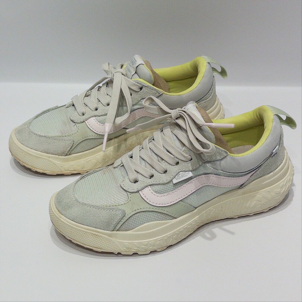 VANS MTE UltraRange Neo VR3 Light Green Yellow Women Size 8 Runs Slightly Small